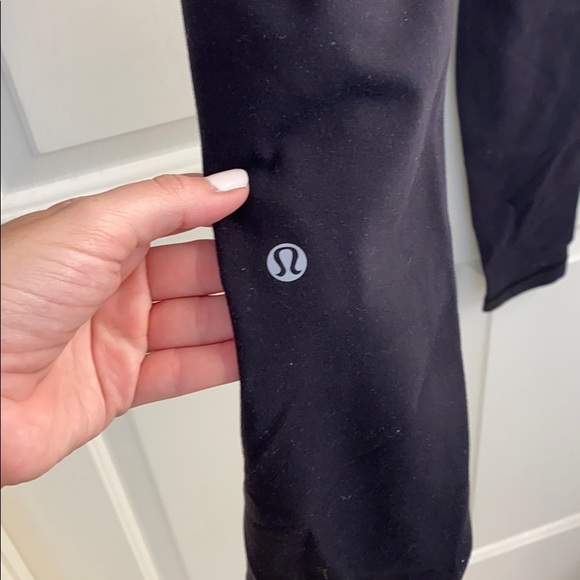 Lululemon Wunder Under leggings- REVERSIBLE! - Picture 5 of 7